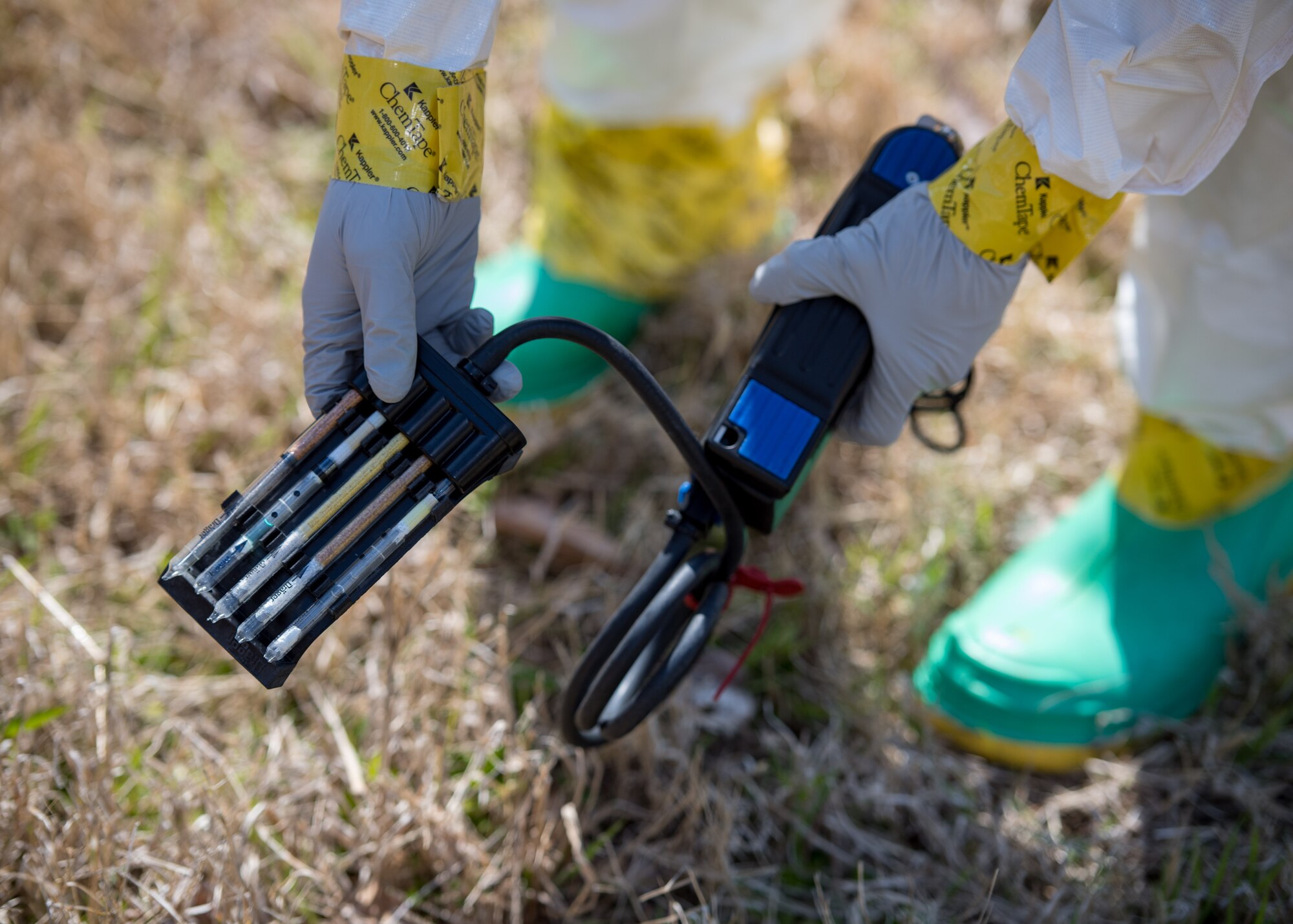 A U.S. Air Force Airman from the 633rd Aerospace Medicine Squadron bioenvironmental engineering flight, utilizes a Dräger Civil Defense Set kit with the Simultaneous-Test Set I during an active chemical, biological, radiological and nuclear (CBRN) response training at Joint Base Langley-Eustis, Virginia, March 29, 2019.