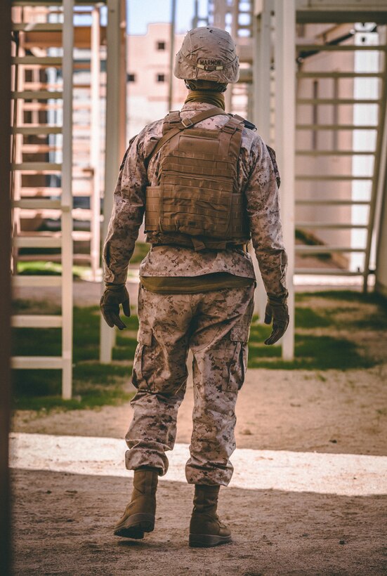 A U.S Marine with 1st Battalion, 7th Marine Regiment, 1st Marine Division, looks for the enemy during Integrated Training Exercise (ITX) 2-19 at Range 220 on Marine Corps Air Ground Combat Center, Twentynine Palms, Calif., Feb. 9, 2019. The purpose of ITX is to create a challenging, realistic training environment that produces combat-ready forces capable of operating as an integrated Marine Air Ground Task Force. (U.S. Marine Corps photo by Lance Cpl. Corey Mathews)