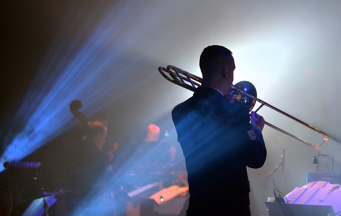USAF Heartland of America Band