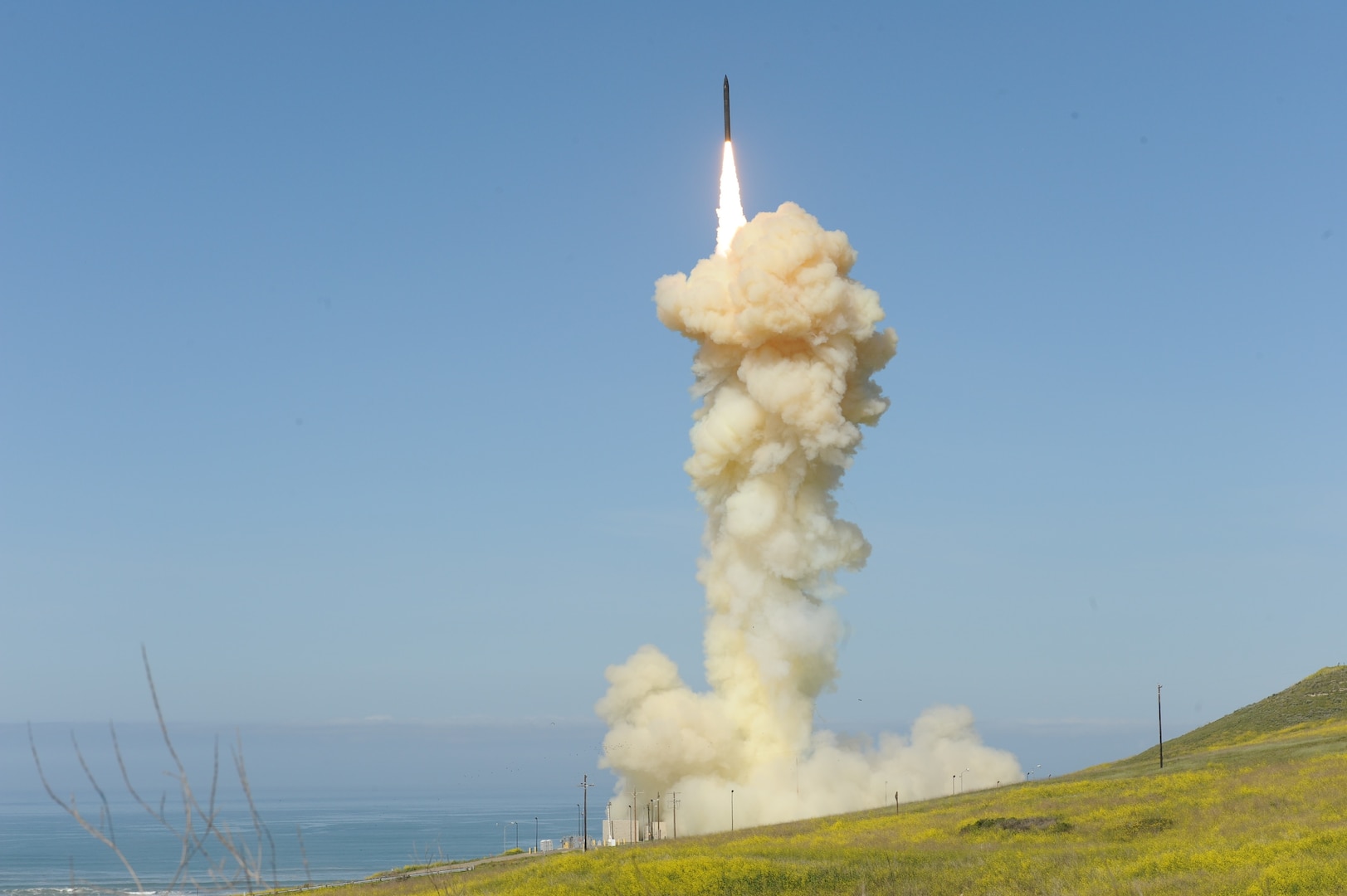 The 'lead' Ground-based Interceptor is launched from Vandenberg
Air Force Base, Calif., March 25, 2019, in the first-ever salvo engagement
test of a threat-representative ICBM target.