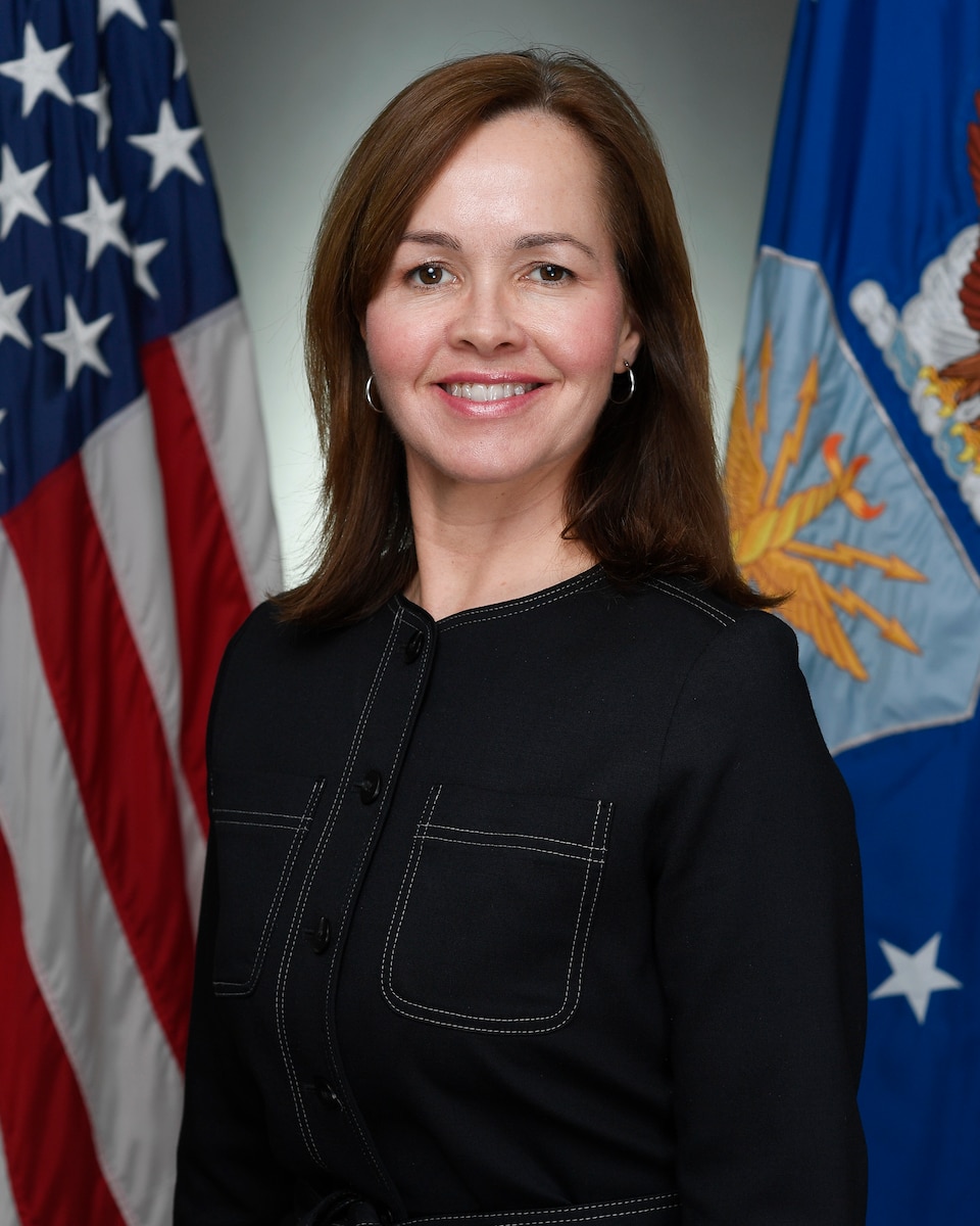 Kelli L. Seybolt official portrait