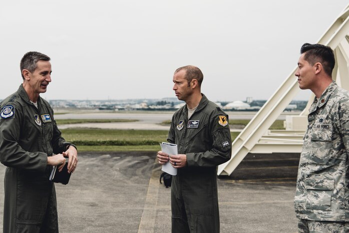 5th Air Force, USFJ Commander visits Team Kadena