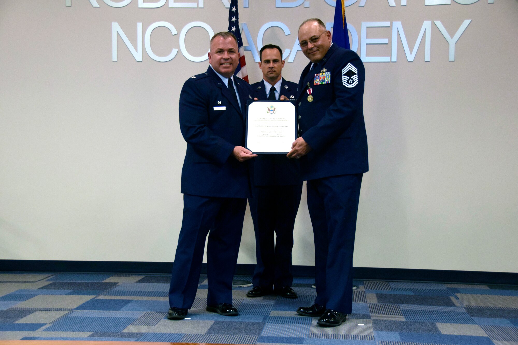 433rd Maintenance Group chief retires