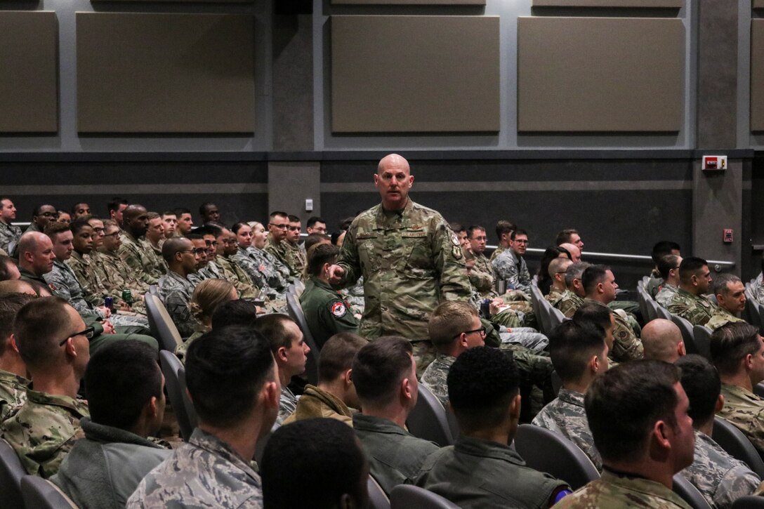 18th AF leadership visits Dyess