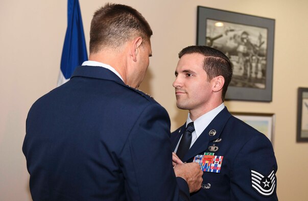 Special Tactics TACP awarded Silver Star Medal for Afghan ambush