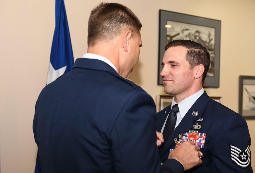 Special Tactics TACP awarded Silver Star Medal for Afghan ambush