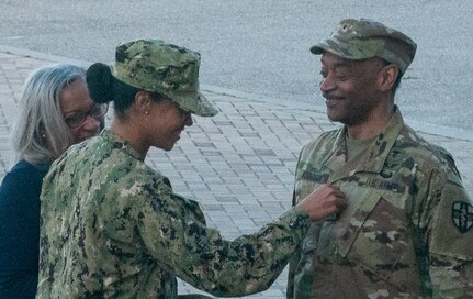 Incoming ARMEDCOM commander receives second star