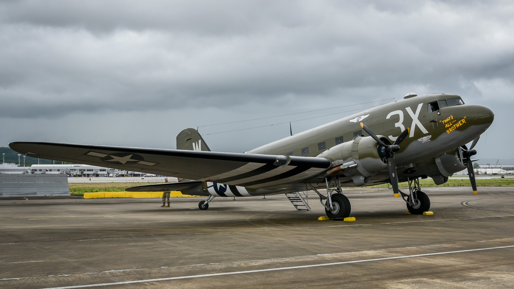 Col. Travis Flies "That's All Brother" To Sumpter Smith ANGB