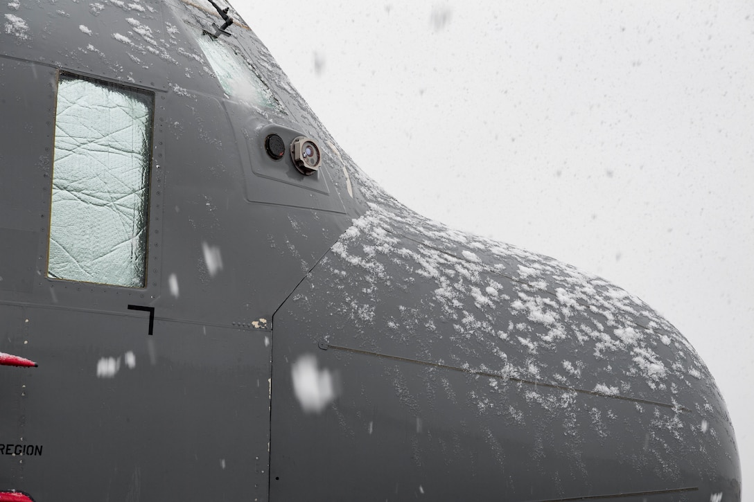 Snowfall in Yokota