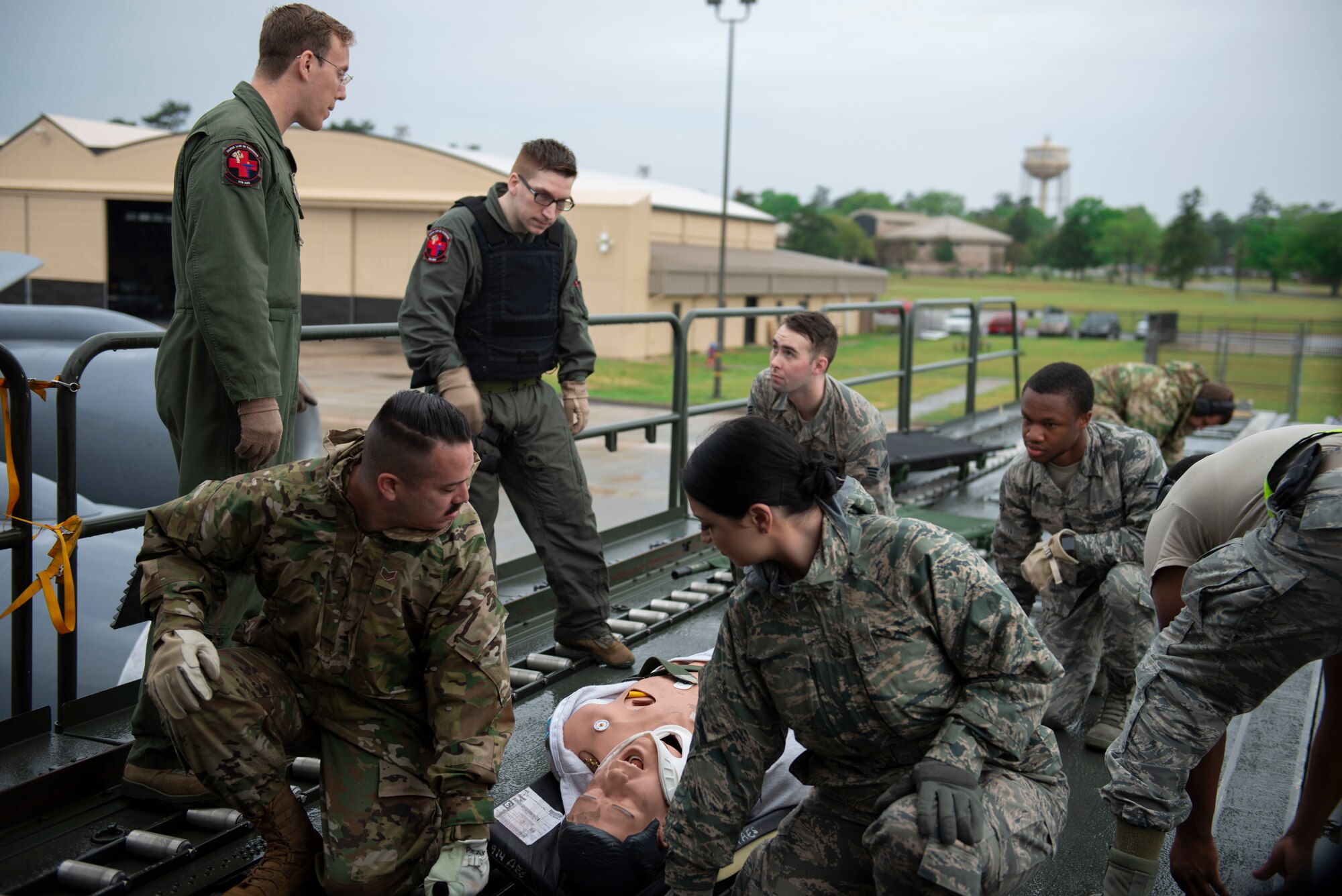 U.S. Air Force Airmen assigned to the 20th Medical Group (MDG) receive training on how to carry a simulated patient at Shaw Air Force Base, S.C., April 9, 2019.