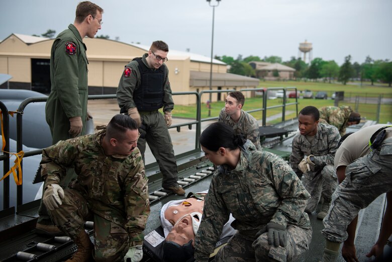 U.S. Air Force Airmen assigned to the 20th Medical Group (MDG) receive training on how to carry a simulated patient at Shaw Air Force Base, S.C., April 9, 2019.