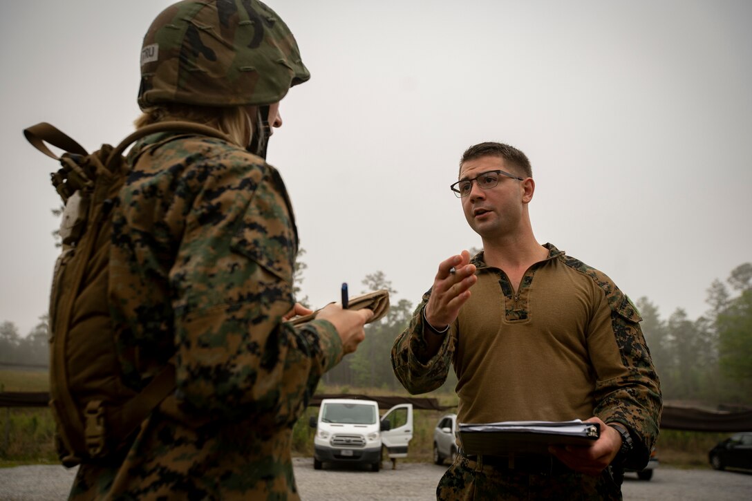 MARFORRES Marines help train NROTC Midshipmen