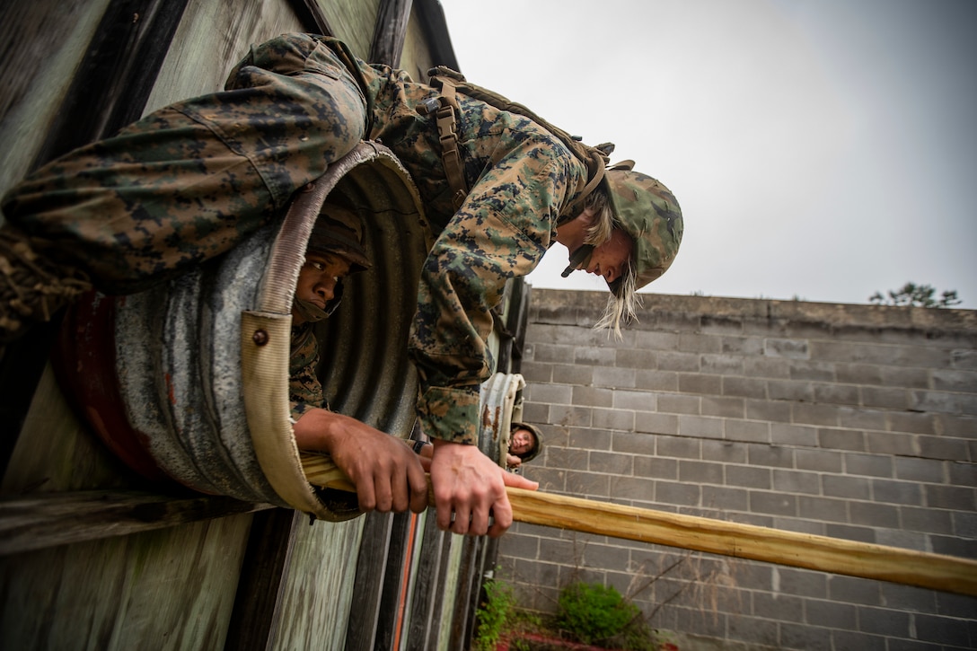 MARFORRES Marines help train NROTC Midshipmen