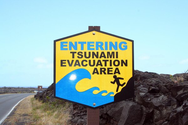 FORT SHAFTER, Hawaii (April 10, 2019) -- A Tsunami Evacuation area sign on the island of Hawaii shows the route needed to be taken during the onslaught of a tsunami.  The U.S. Army Corps of Engineers also recommends residents review the FEMA-produced evacuation maps that are available on the City & County of Honolulu’s Department of Emergency Management (DEM) website at http://www.honolulu.gov/dem. The evacuation area maps are evaluated and compiled by USACE civil works personnel for FEMA and updated regularly. These maps are also available on the state of Hawaii's ReadyHawaii smartphone app.