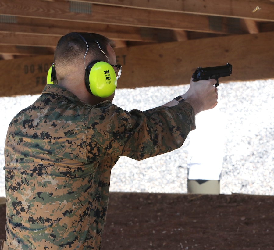 Marines qualify for combat pistol program