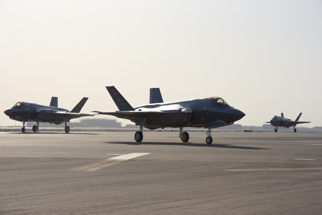A photo of F-35A Lighting II taxing