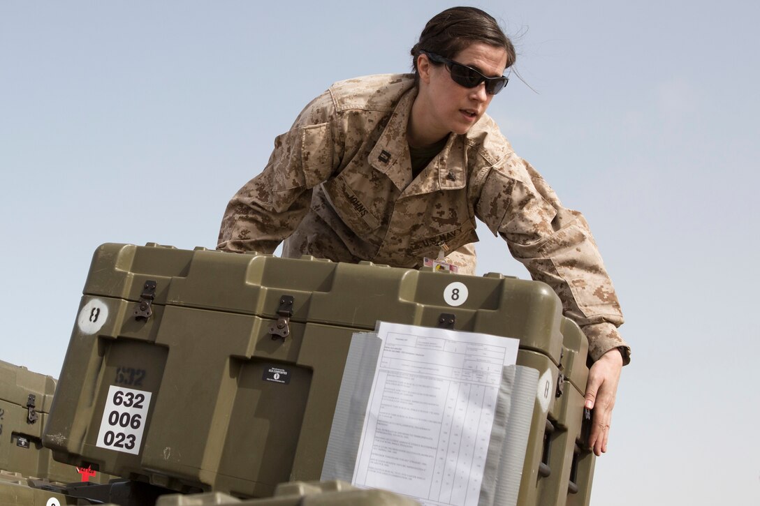 SPMAGTF-CR-AF 19.1 prepare medical tent for African Lion 2019