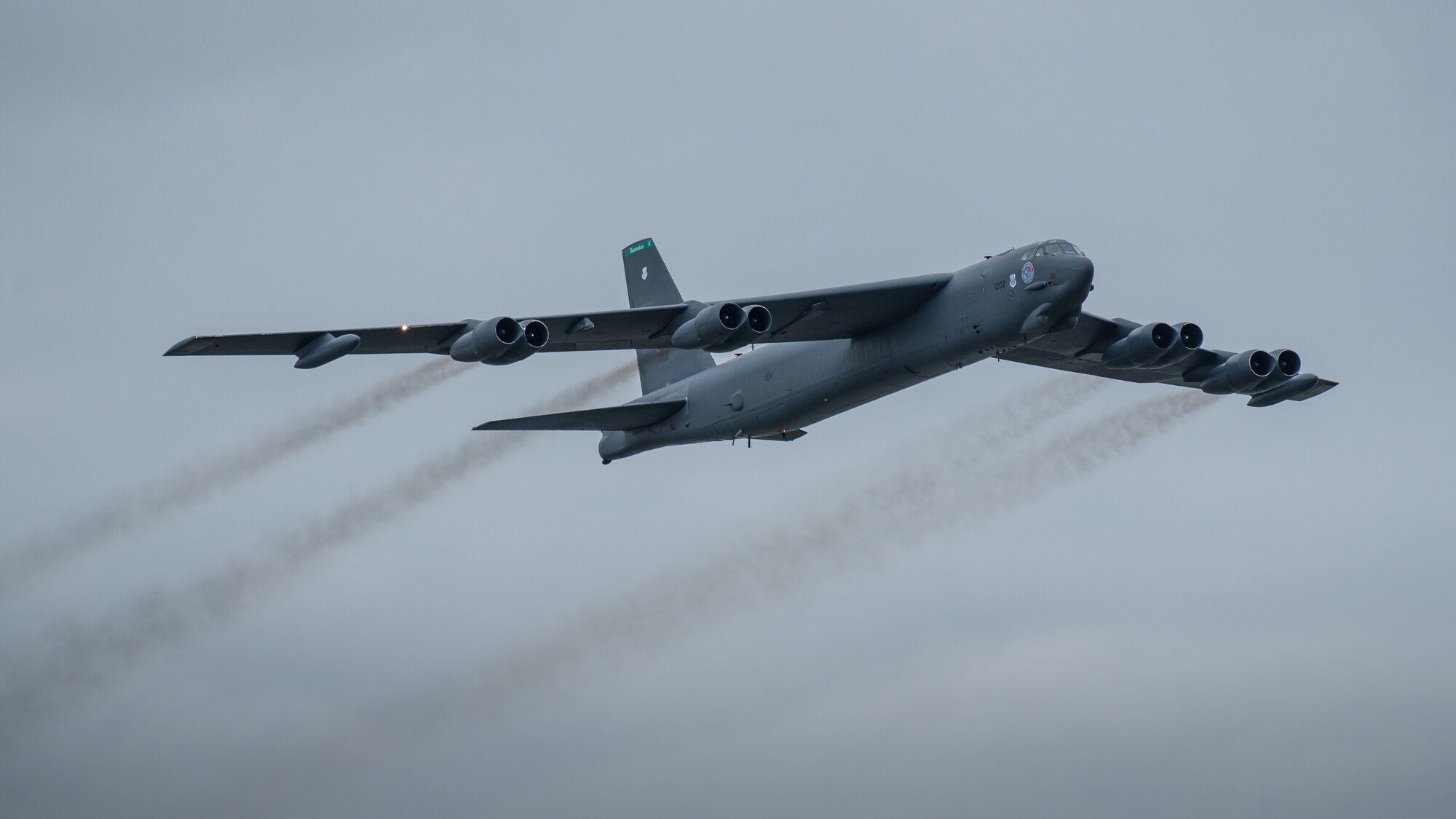 A U.S. Air Force B-52 Stratofortress from the 2nd Bomb Wing at Barksdale Air Force Base, La., performs an aerial demonstration during the Thunder Over Louisville airshow in Louisville, Ky., April 13, 2019. The Kentucky Air National Guard once again served as the base of operations for military aircraft participating in the annual event, which has grown to become one of the largest single-day air shows in North America. (U.S. Air National Guard photo by Dale Greer)