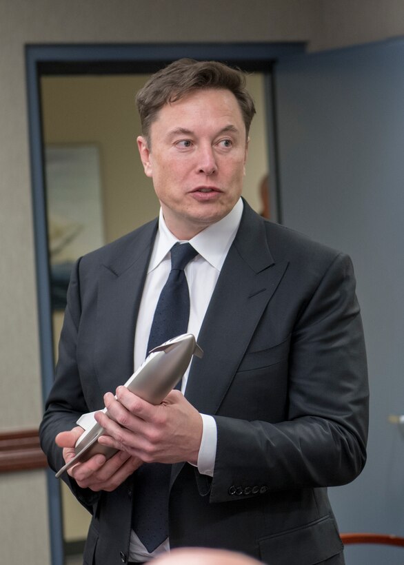 SpaceX CEO Elon Musk explains the future capabilities of his company’s “Starship” to senior leaders of the North American Aerospace Defense Command, U.S. Northern Command, and Air Force Space Command, April 15, 2019. During Musk’s visit to Colorado Springs, Colorado, he participated in conversations and round table briefings about future space operations and homeland defense innovation.