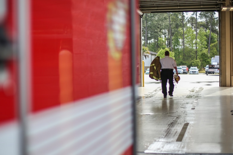 Fightertown’s Fire Chief MCICOM civilian of the year