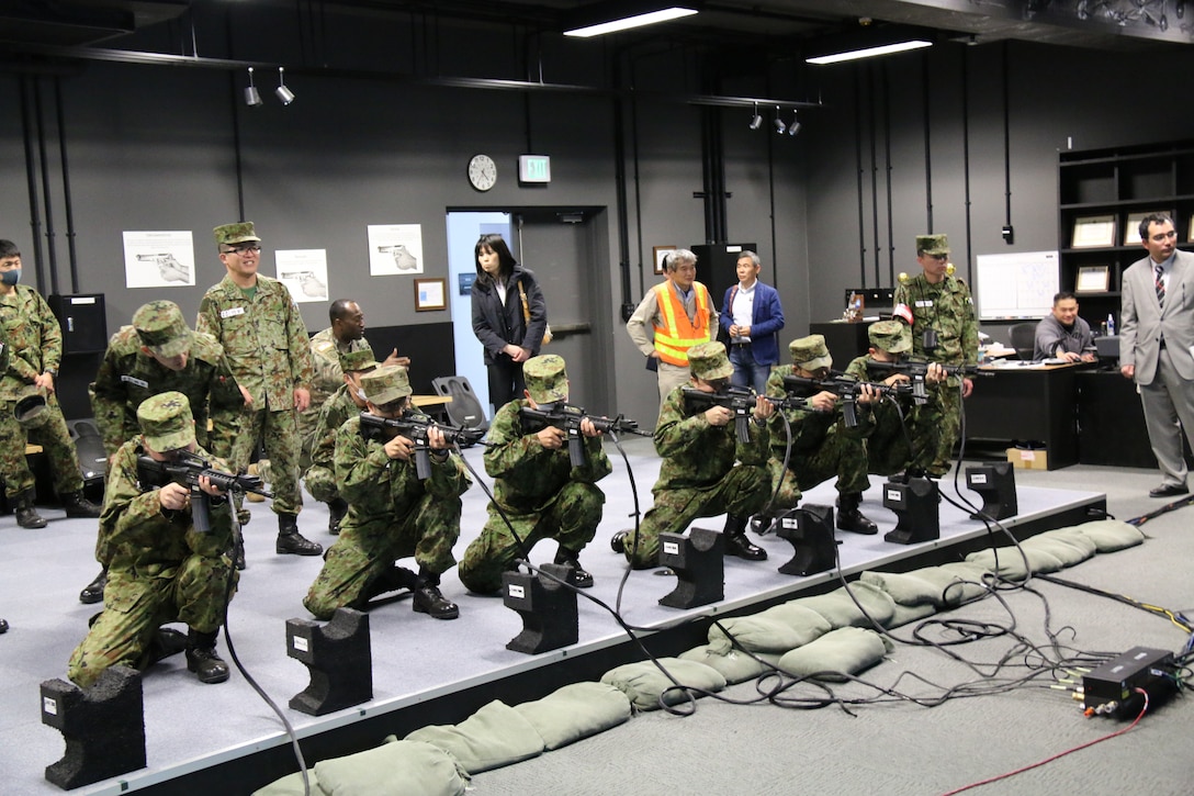 JGSDF Engineer Students take aim.