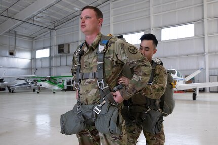 U.S. Army Reserve and National Guard Soldiers jump