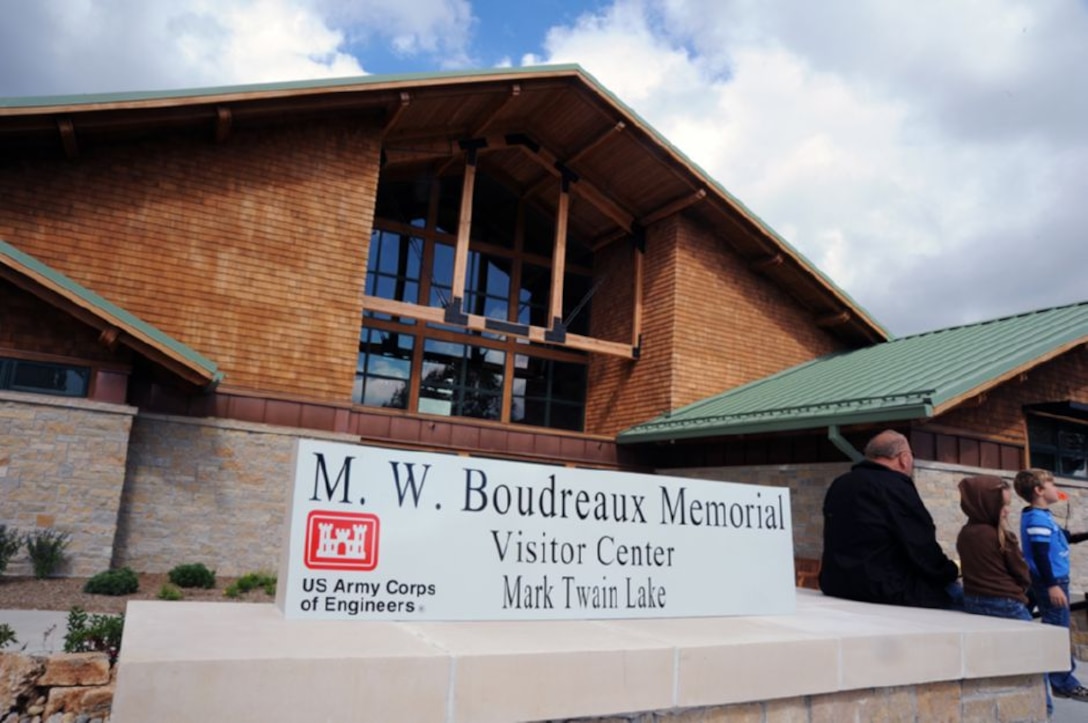 Mark Twain Lake Visitor Center