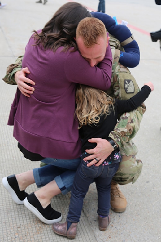 Approximately 100 Soldiers from Echo Battery, 1st Battalion, 145th Field Artillery, “Big Red” return from a 10-month Middle East deployment April 9.