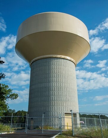 Water storage tank