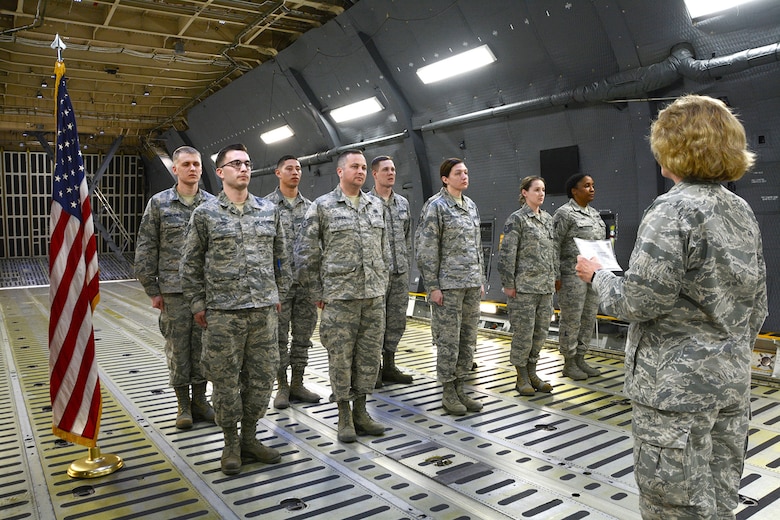 Westover holds Mass reenlistment on a C5M > Westover Air Reserve Base > Article Display