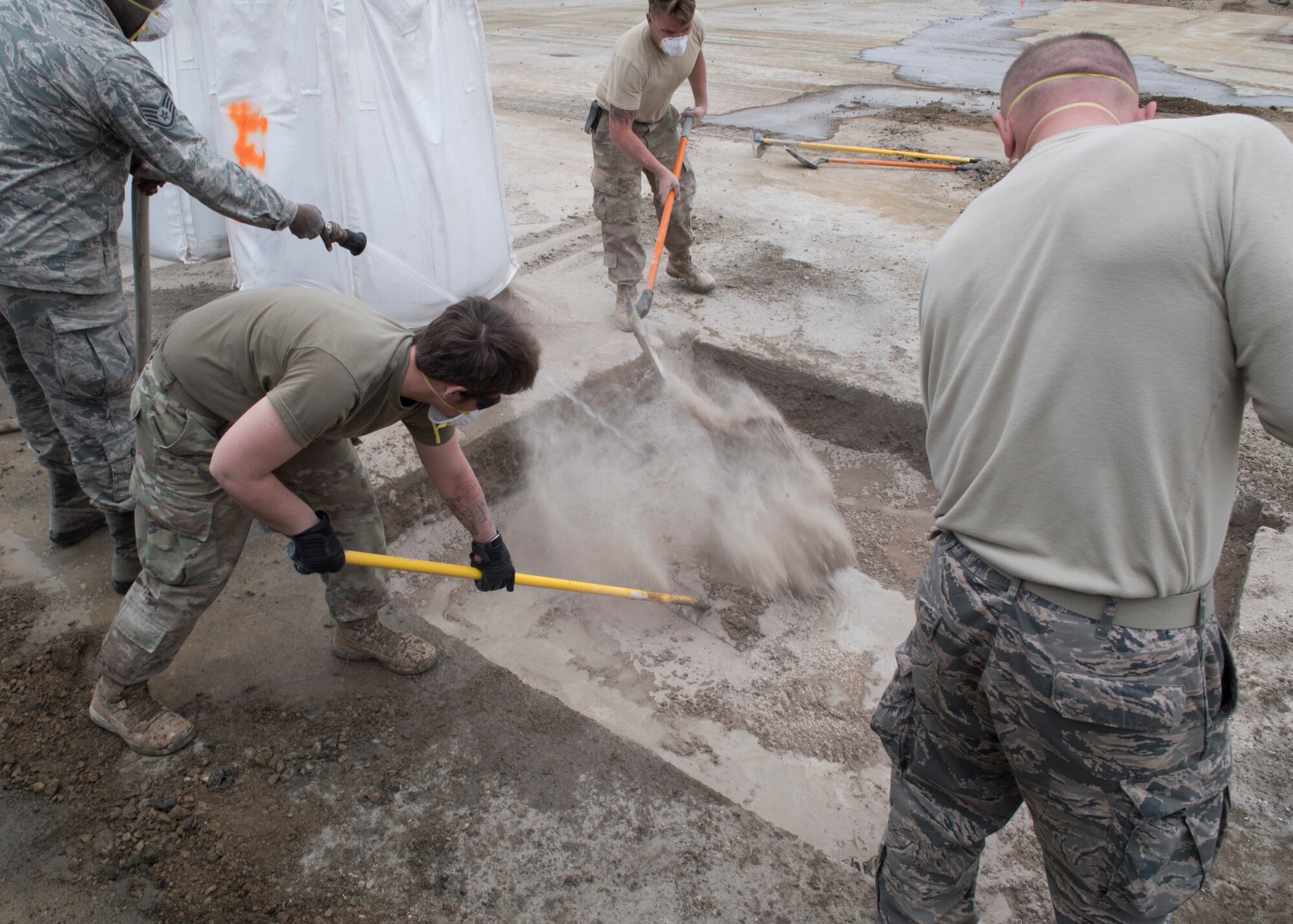 Osan engineers, 554th Red Horse Squadron team up for training > Osan ...