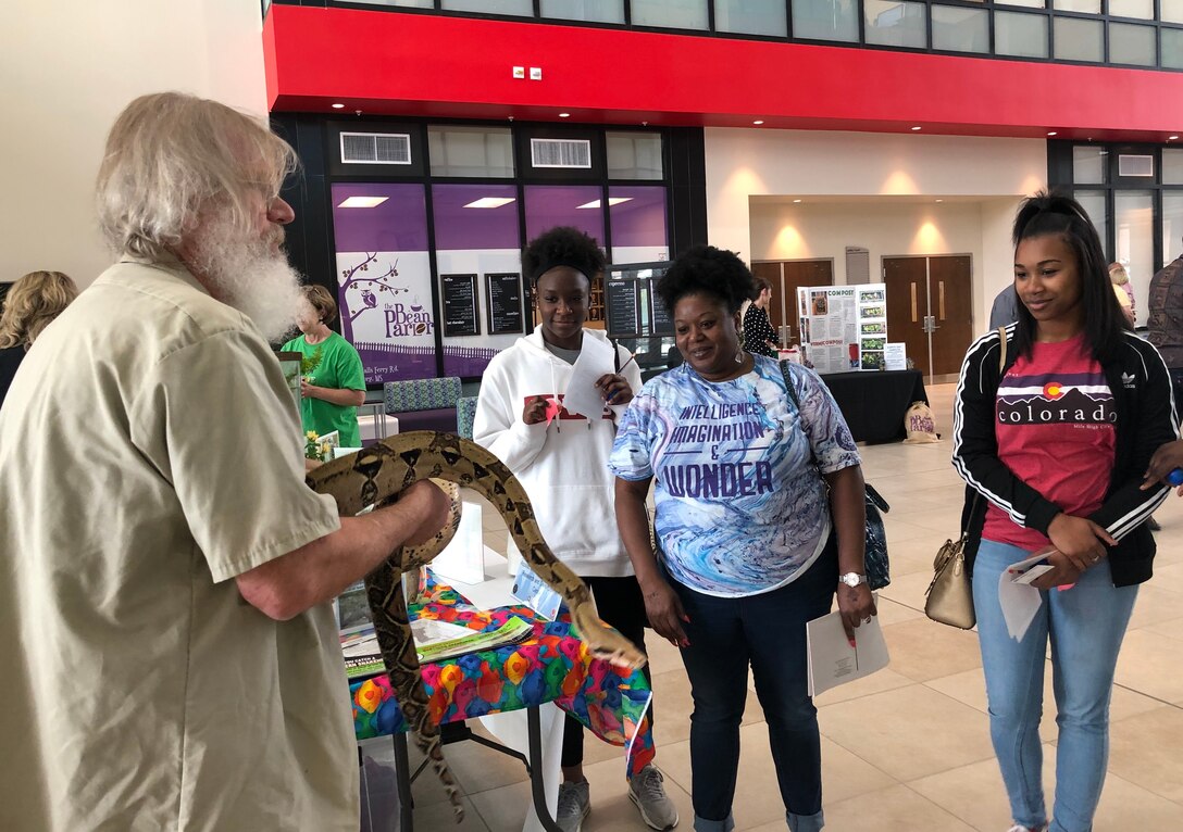 U.S. Army Engineer Research and Development Center  celebrates Earth Day 2019