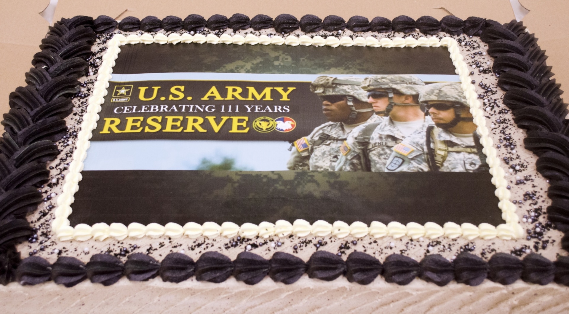 Soldiers Celebrate the Army Reserve's 111th Birthday in American Samoa