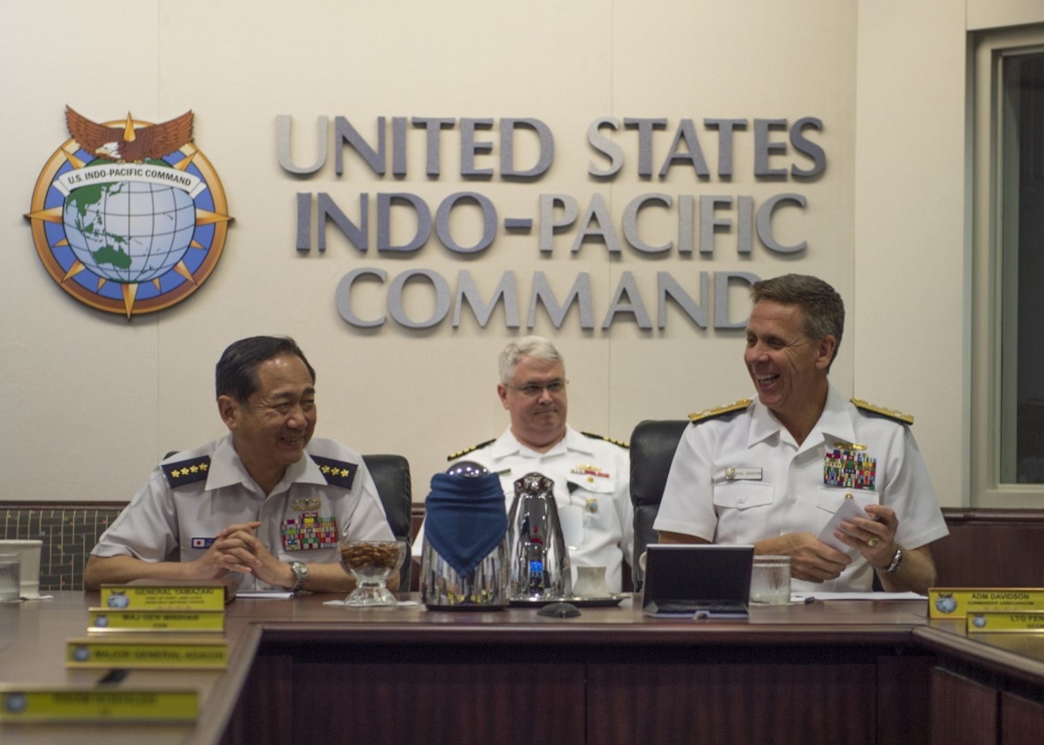 190424-N-WY954-085 CAMP SMITH (April 24, 2019)-Commander, U.S. Indo-Pacific Command (USINDOPACOM), Adm. Phil Davidson, meets with the Chief of Staff, Joint Staff, of Japan Self-Defense Forces (JSDF), Gen. Koji Yamazaki, at USINDOPACOM headquarters. This is Yamazaki’s first time visiting USINDOPACOM since assuming his new role as the 6th Chief of Staff, Joint Staff of the JSDF. The visit demonstrates the U.S. and Japan alliance as the cornerstone for peace and security in the region, and how together, they are committed to ensuring a free and open Indo-Pacific. (U.S. Navy illustration by Mass Communication Specialist 1st Class Robin W. Peak)