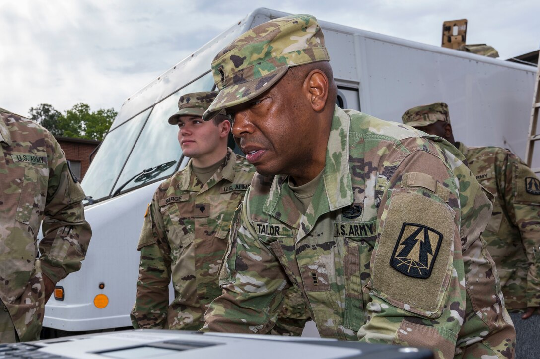 Signal Soldiers Practice Shooting Satellite