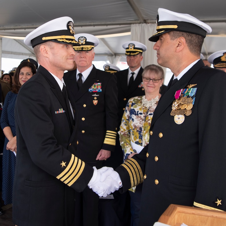 USS Mount Whitney Changes Command > U.S. Naval Forces Europe-Africa / U ...