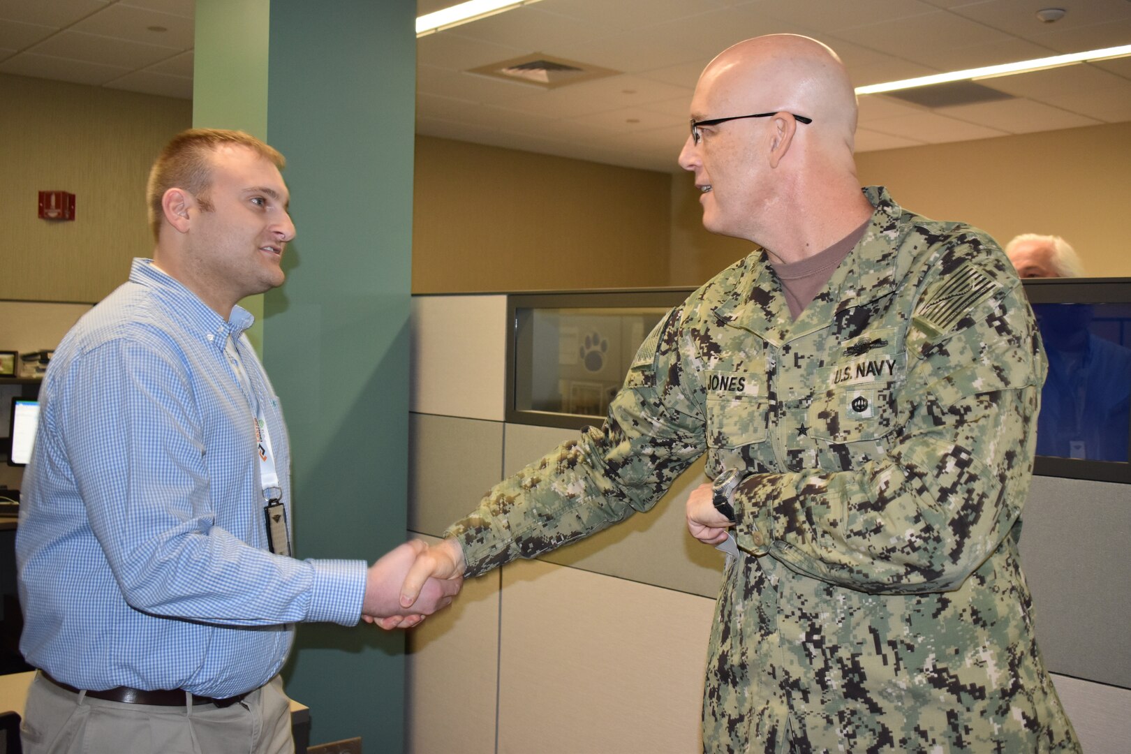 Distribution’s Marshall presented commander’s coin