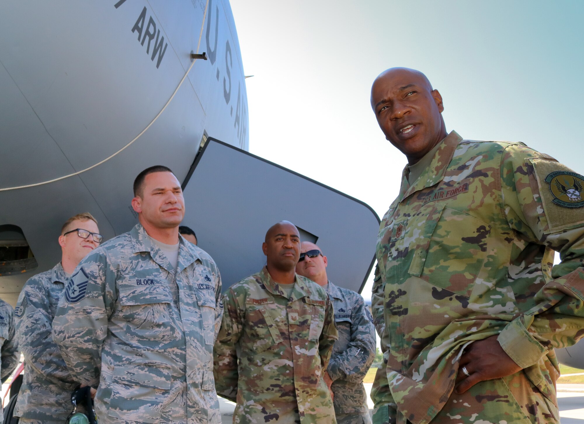 Chief Master Sgt. of the Air Force Kaleth O. Wright visits the 507th Air Refueling Wing, Tinker Air Force Base, Oklahoma, July 31, 2019. Wright discussed total force integration with the Reserve Citizen Airmen of the 507th ARW. (U.S. Air Force photo by Senior Airman Mary Begy)