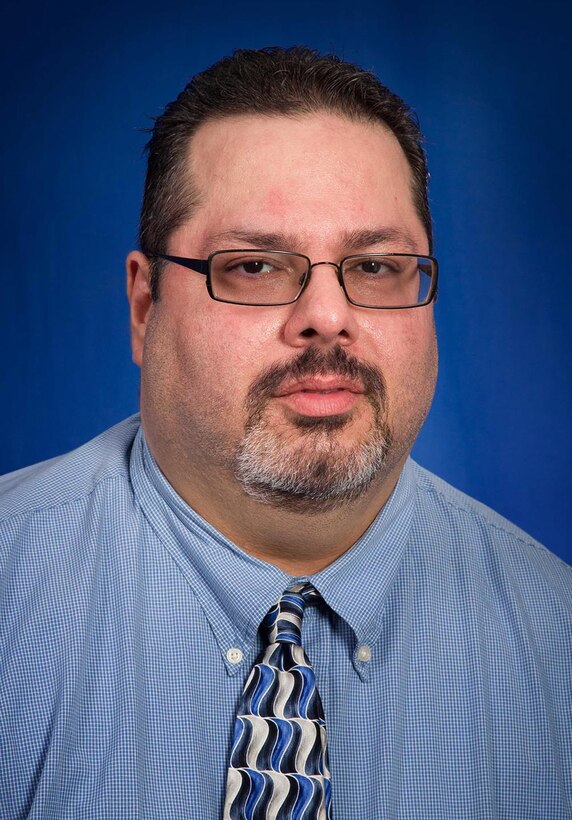 NUWC Division Newport engineer wins Presidential Early Career Award for Scientists and Engineers