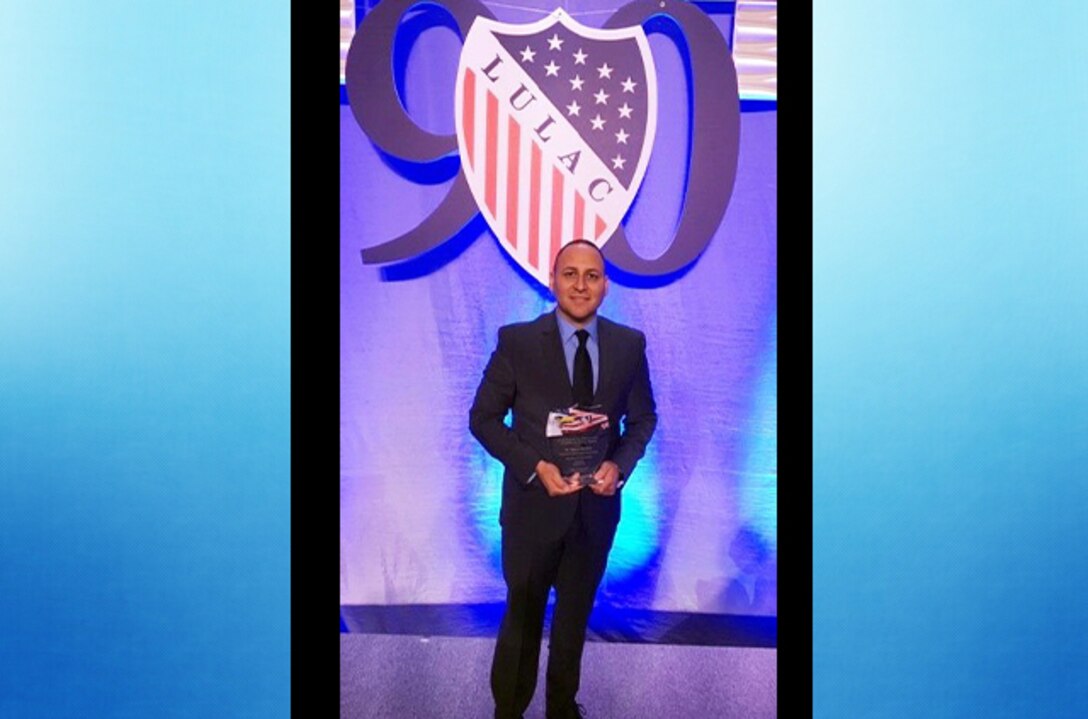 Sanabria receives award