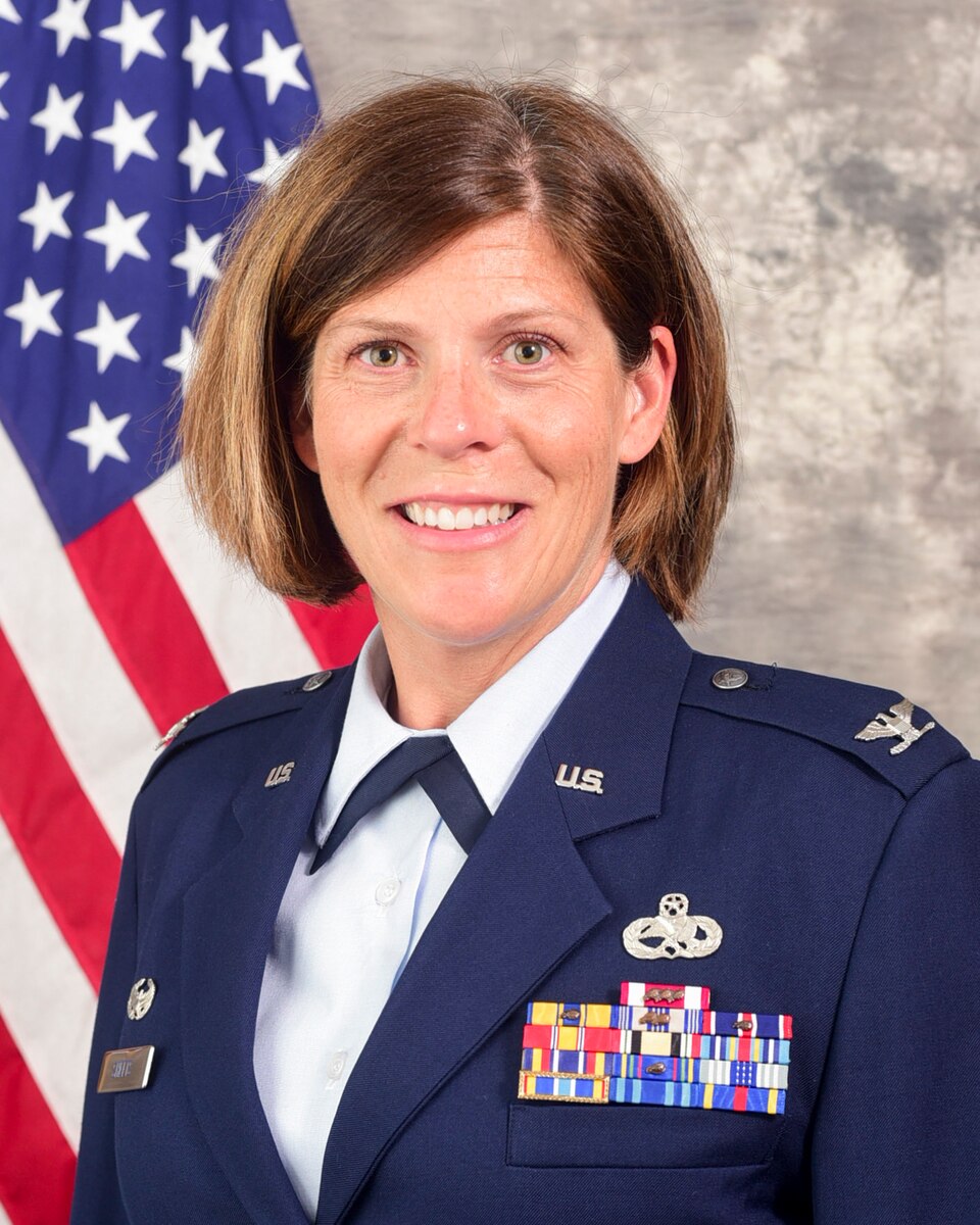 916th Air Refueling Wing MXG/CC