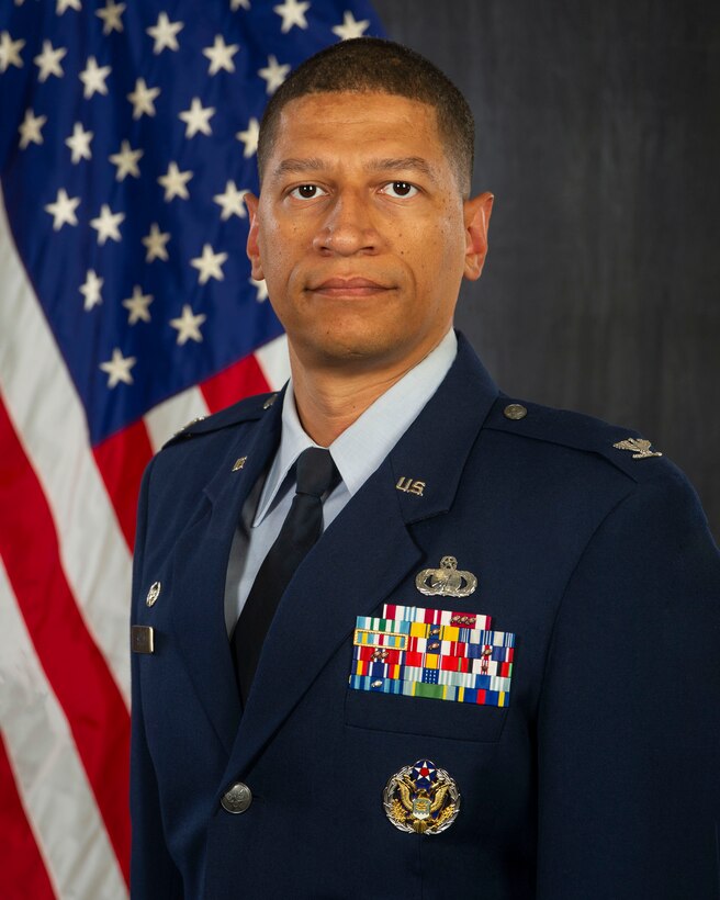 Col Anthony Smith