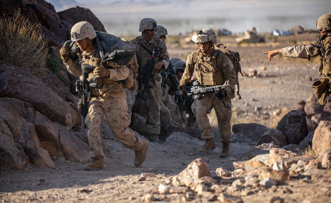 Reserve Marines Train at Range 400 during ITX 5-19