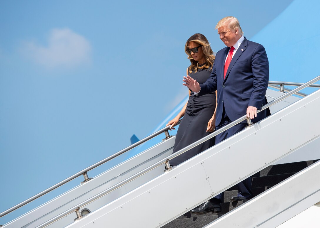 President Trump Lands at Wright-Patt