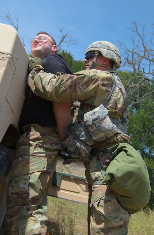 Military Police Soldiers’ Energy Remains High During Training