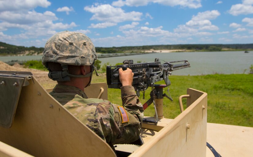 Military Police Soldiers’ Energy Remains High During Training