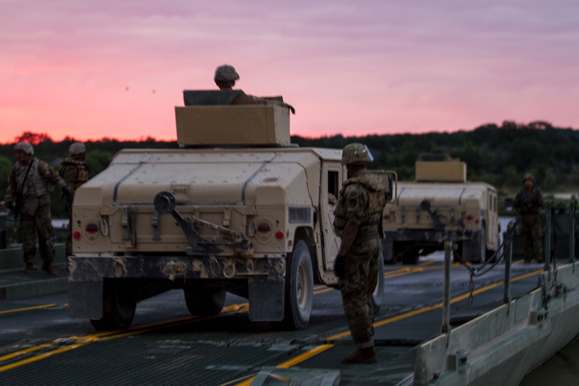 Military Police Soldiers’ Energy Remains High During Training