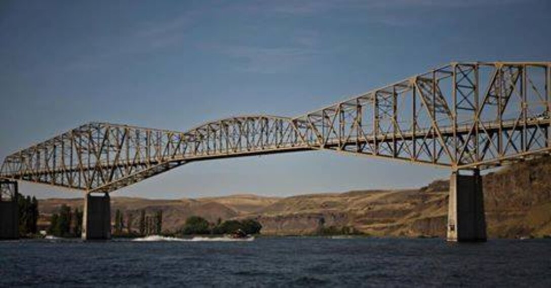 Lower Monumental Pool - Bridge