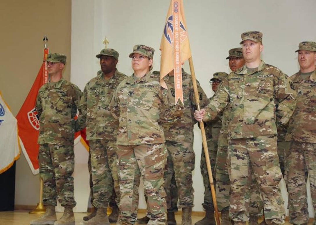 Combined Change of Command and Change of Responsibility Ceremony Brings New Leadership to Headquarters and Headquarters Company, 335th Signal Command (Theater) (Provisional)