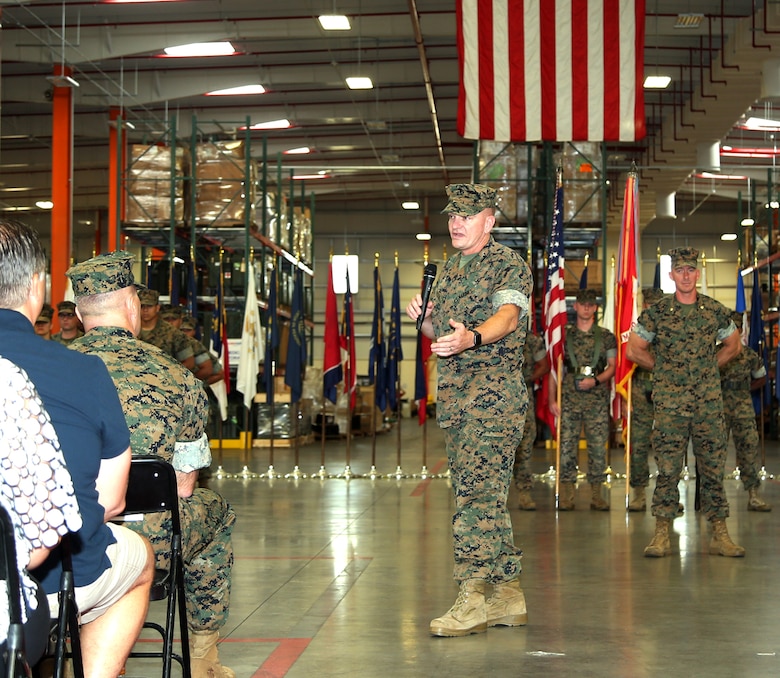 Blount Island Command Welcomes New Commanding Officer During Ceremony